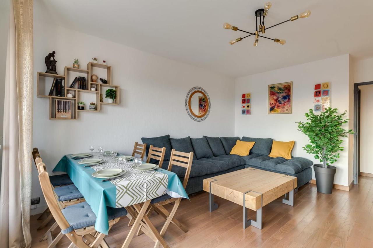 2 Chambres, Dernier Etage, Parking Gratuit Dans Residence, Balcon & Coucher De Soleil Apartment